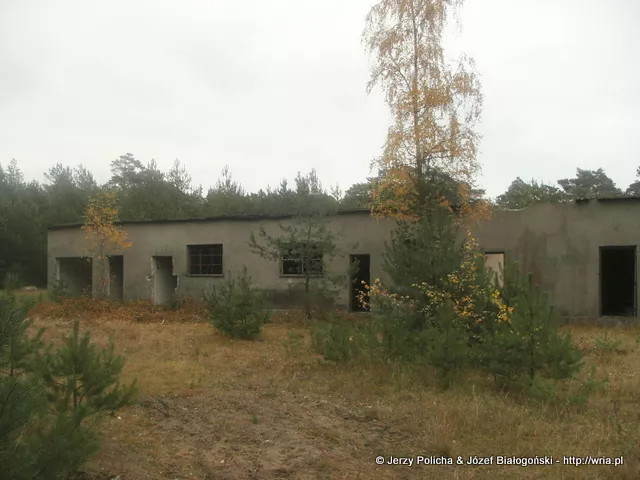 Magazyn ZCzZ w byym 64. dr OP m. Hel-Br - 2005 rok.